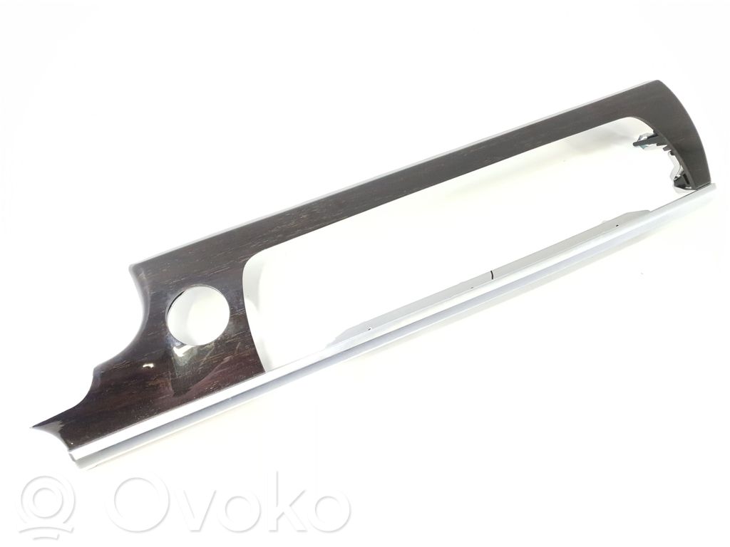 BMW 6 F12 F13 Kojelaudan keskiverhoilu 