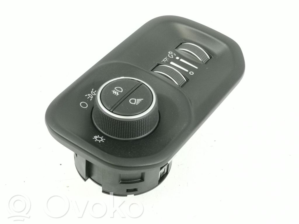 Light switch   68156061AC,1702020103
