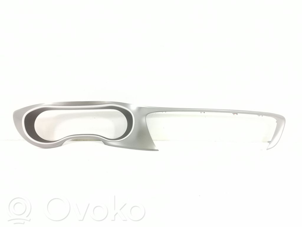 Chrysler Pacifica Dashboard trim 