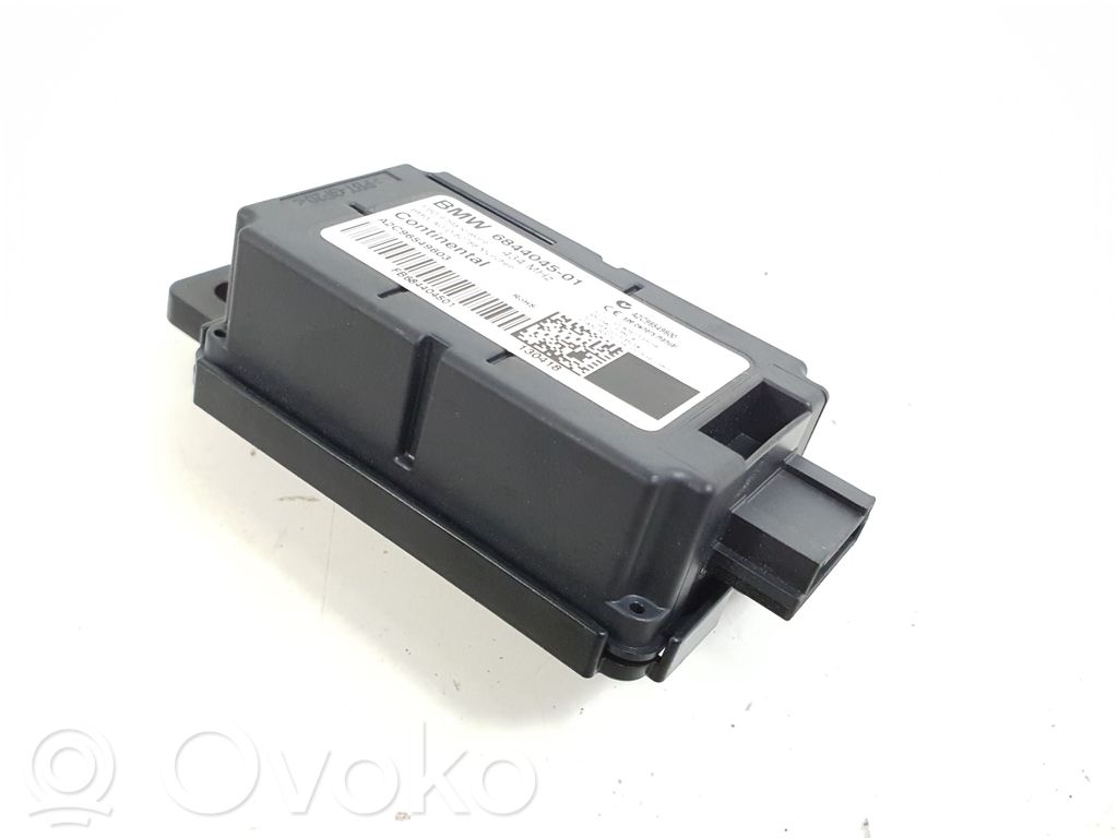 Panel / Radioodtwarzacz CD/DVD/GPS   61356844045