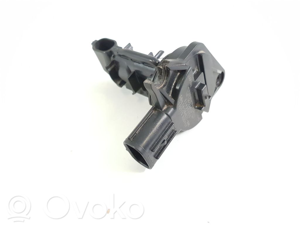 Volvo S60 Przepływomierz masowy powietrza MAF 