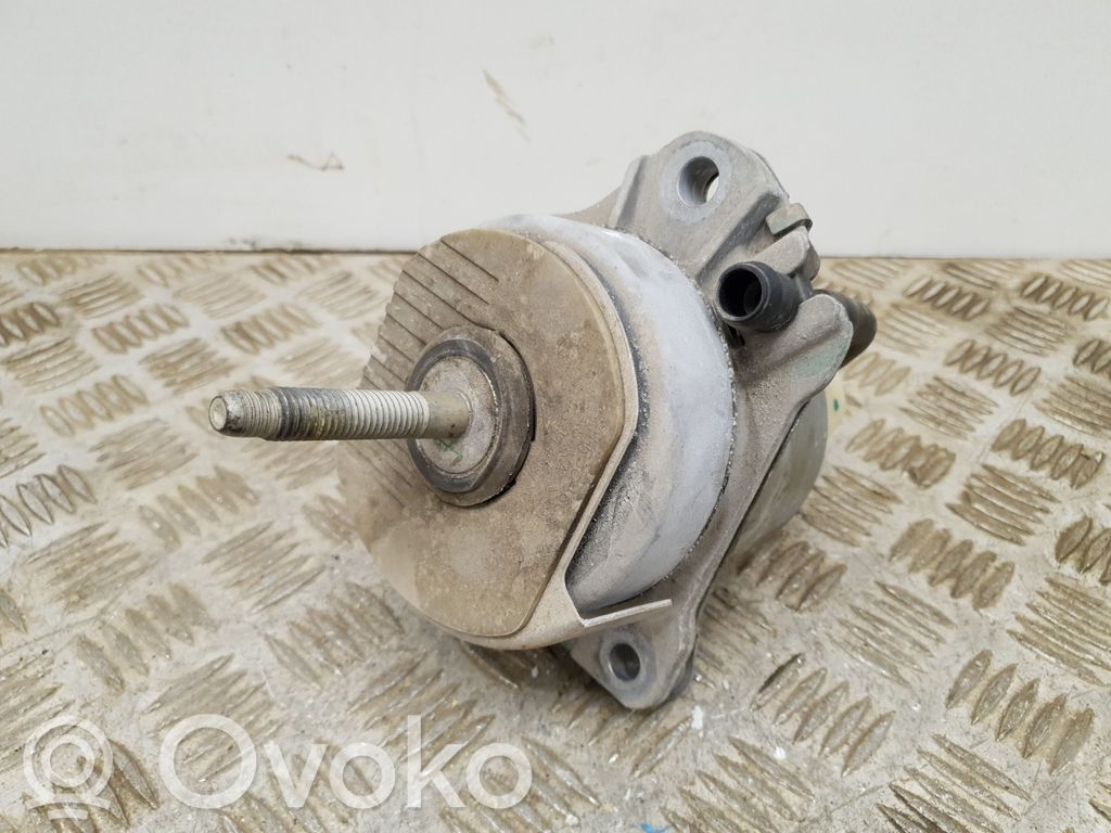 Ford Mustang VI Engine mount bracket 