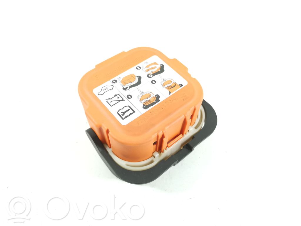 Chrysler Pacifica Fuse module 