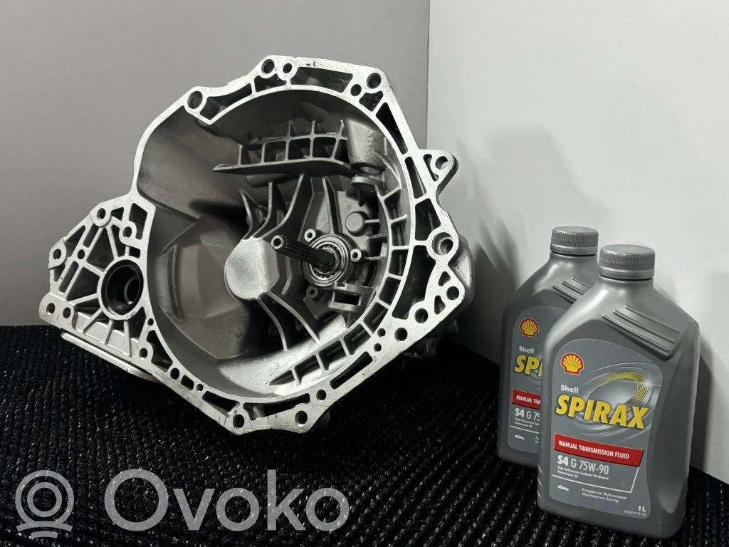 Manual 6 speed gearbox   M22,55489875