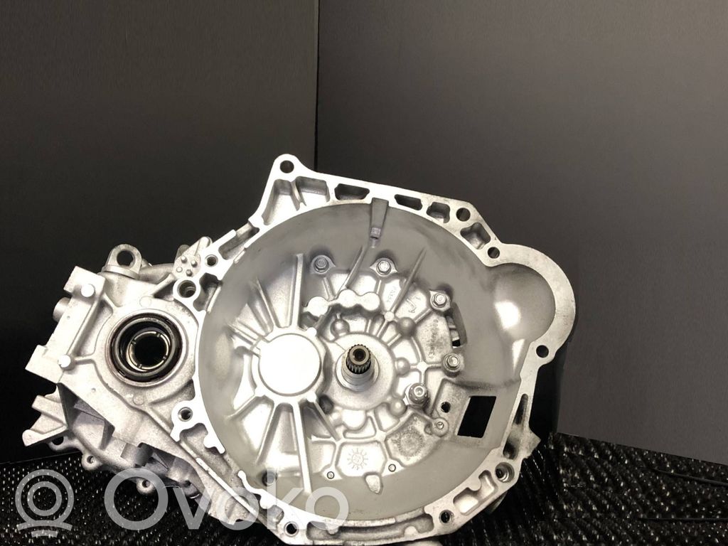 KIA Ceed Scatola del cambio manuale a 6 velocità 