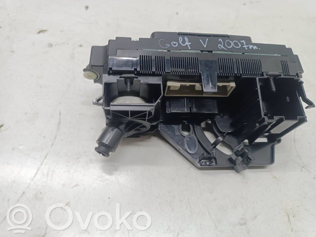 Volkswagen Golf V Climate control unit 