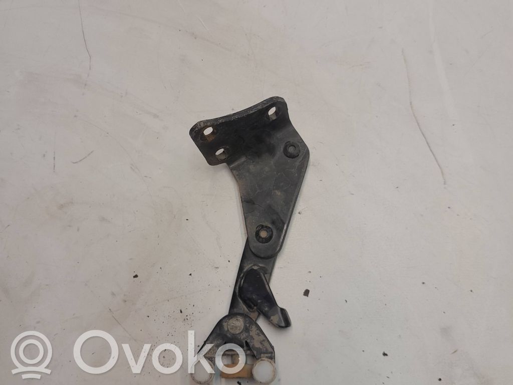 Volkswagen Caddy Sliding door lower roller guide/hinge 