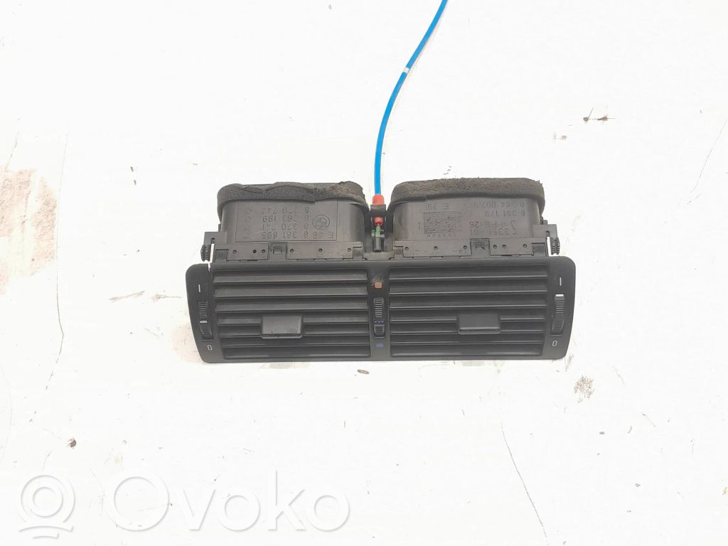 BMW 5 E39 Griglia di ventilazione centrale cruscotto 