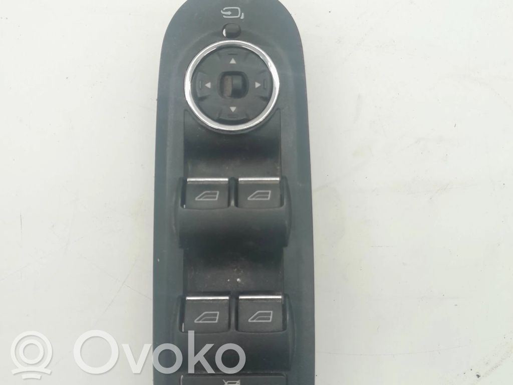 Ford Mondeo MK IV Elektrinių langų jungtukas 