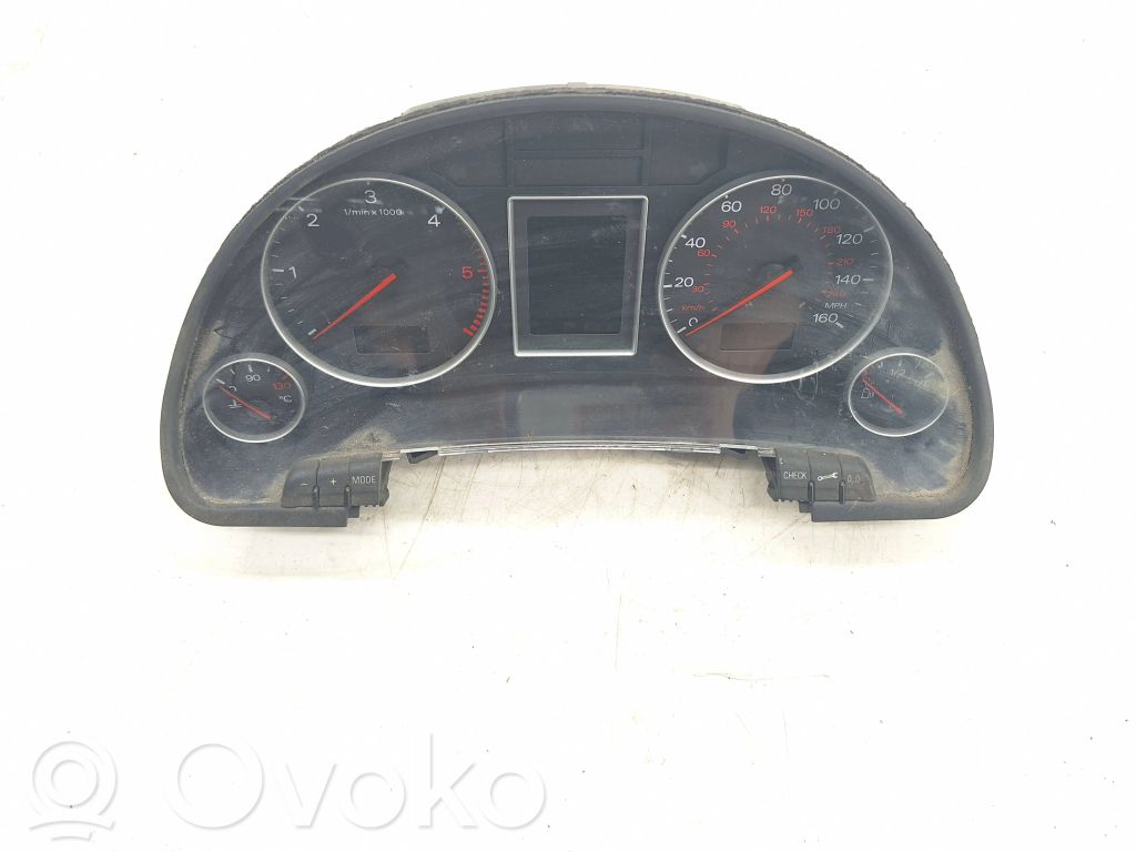 Audi A4 S4 B6 8E 8H Licznik / Prędkościomierz 