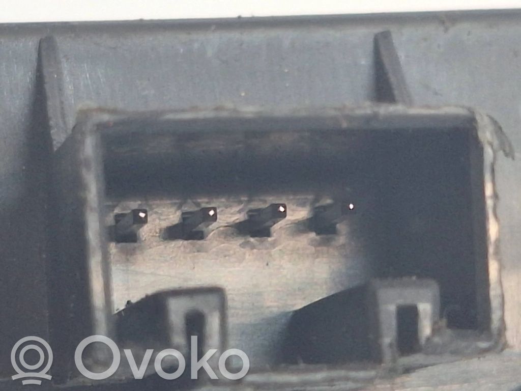Audi A8 S8 D3 4E Signalizācijas vadības bloks 