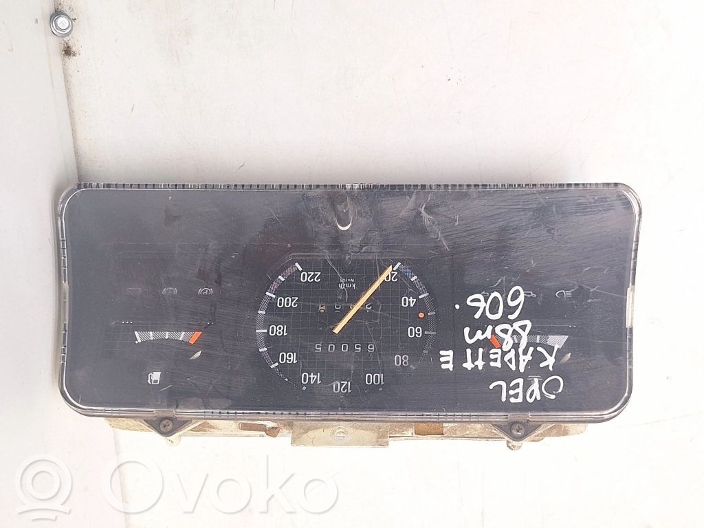 Opel Ascona C Speedometer (instrument cluster) 