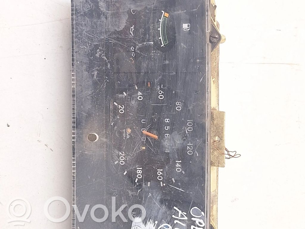 Opel Ascona C Speedometer (instrument cluster) 