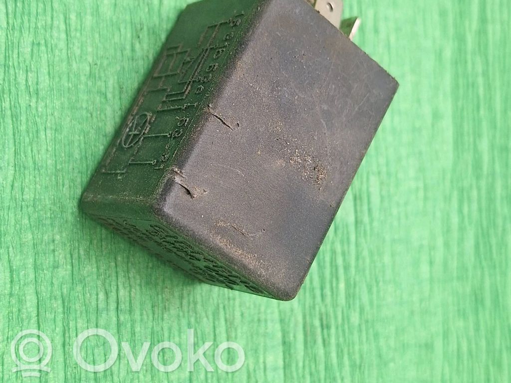 Opel Kadett E Muu rele 
