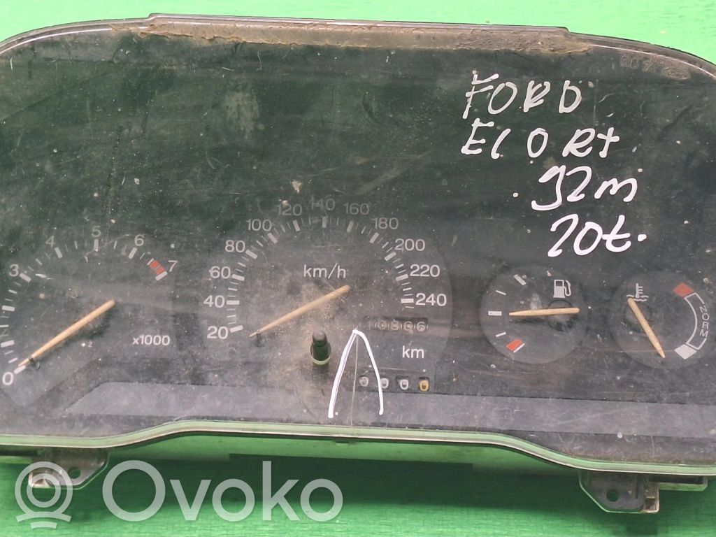 Ford Escort Speedometer (instrument cluster) 