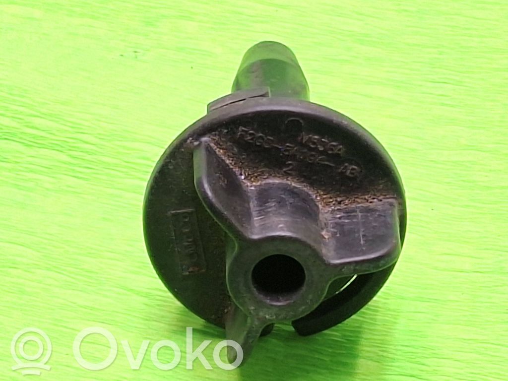 Ford Mondeo MK V Halterung Schlossträger Frontträger Frontmaske 