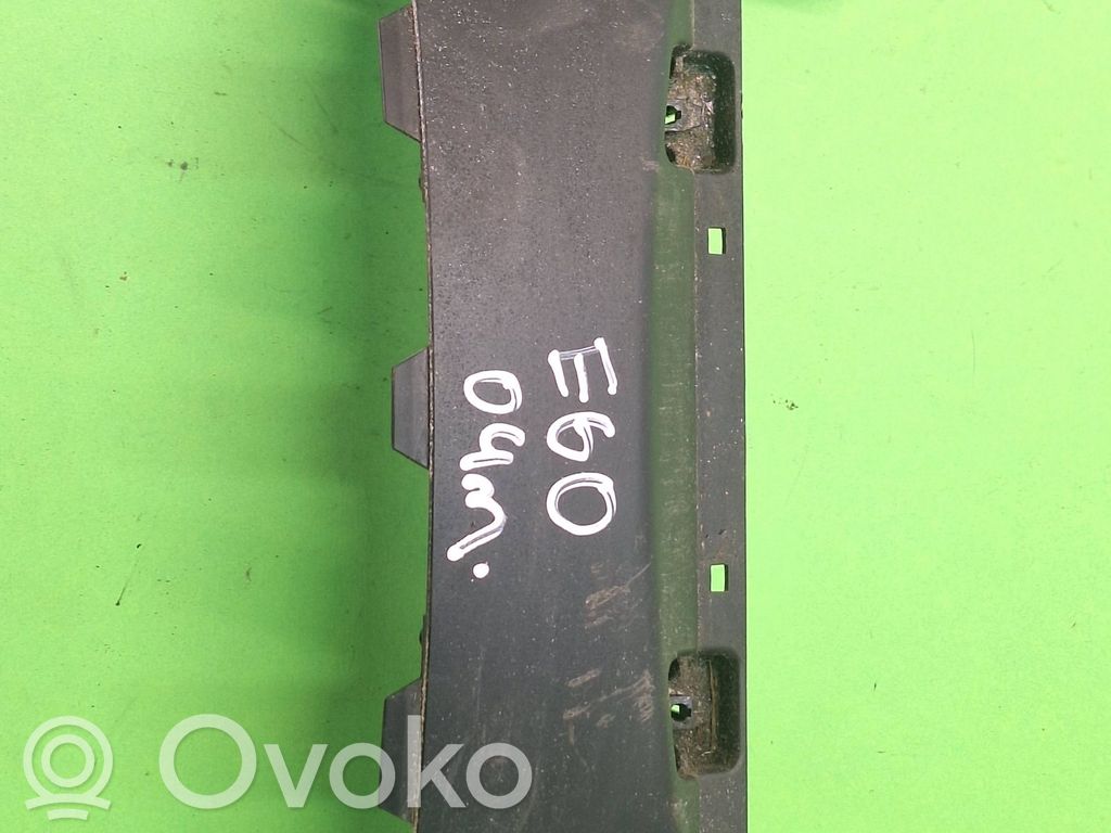 BMW 5 E60 E61 Vairo ašies apdaila 