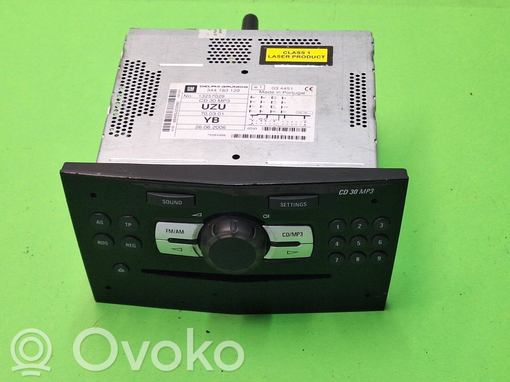 Panel / Radioodtwarzacz CD/DVD/GPS   344183129,13257029
