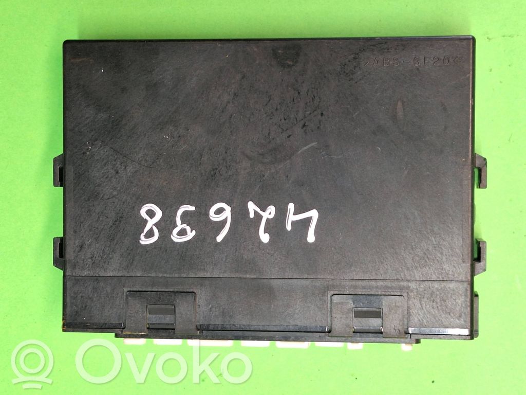 Mazda 3 II Fuse module 
