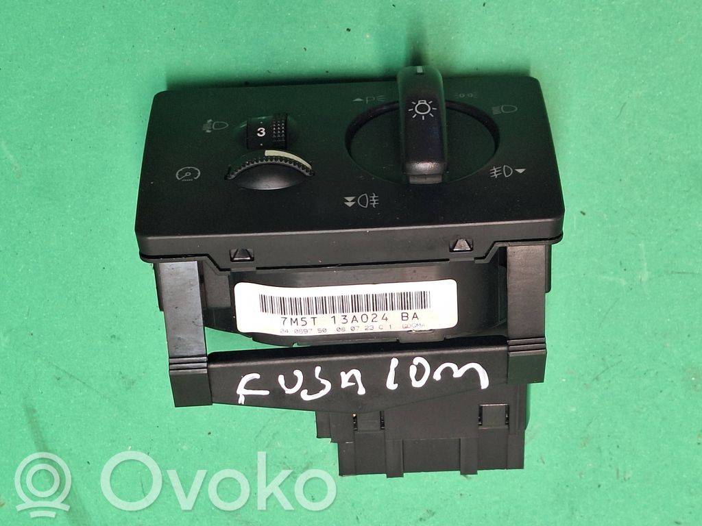 Ford Kuga I Light switch 