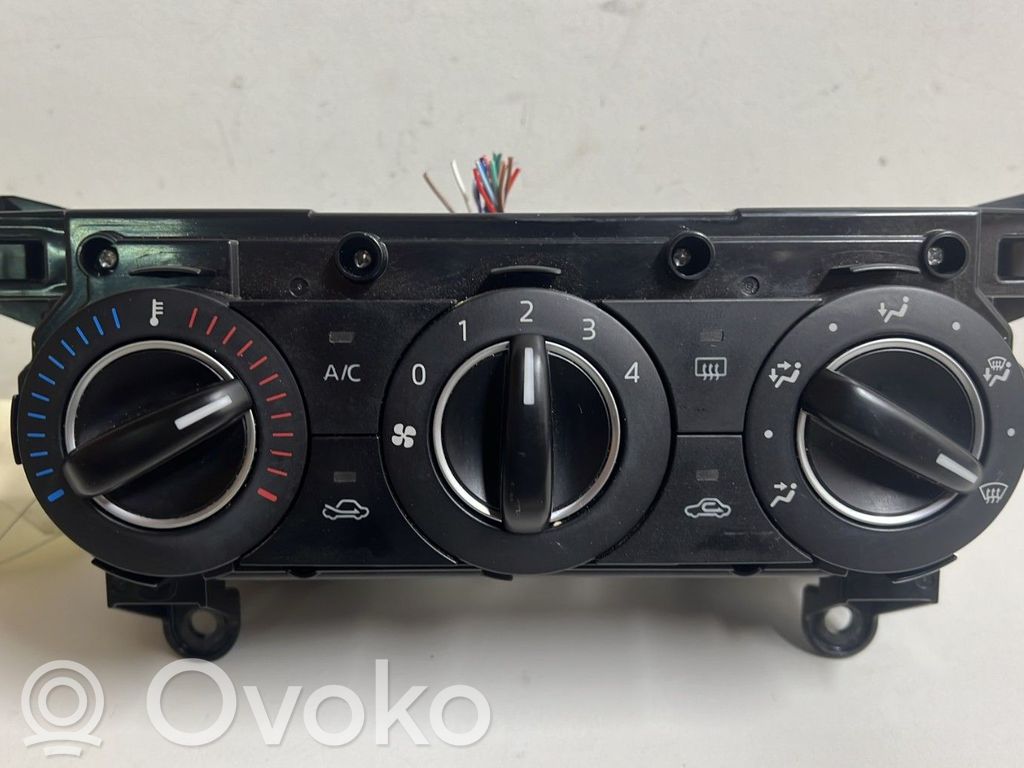 Mazda 2 Climate control unit 