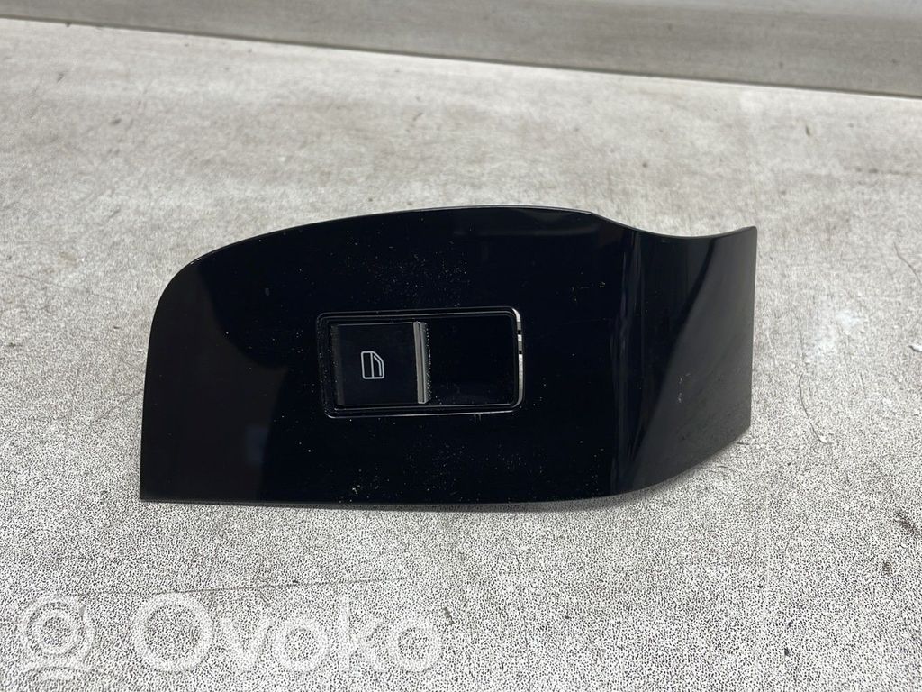 Electric window control switch   BDGF66370