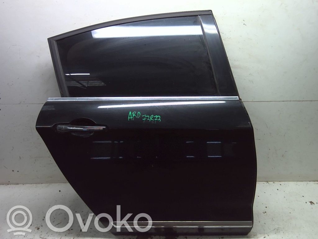 Puerta trasera   9008R8