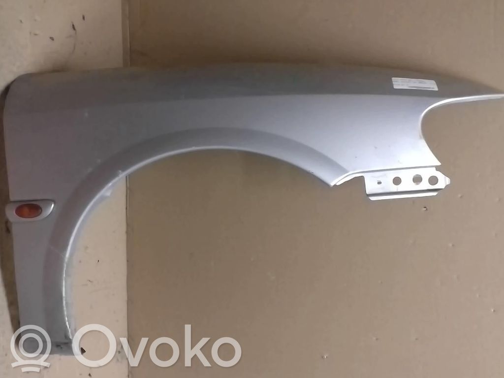 Opel Vectra B Sparnas 