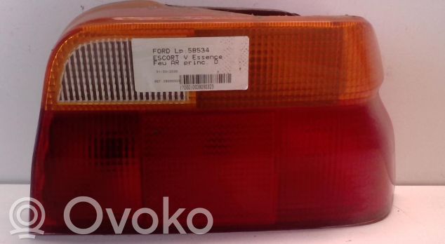 Ford Orion Lampă spate în caroserie 