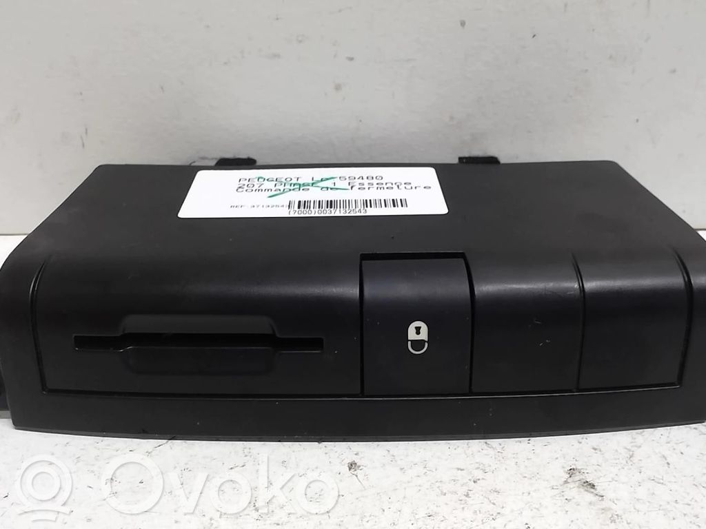 Central locking switch button   9656713577