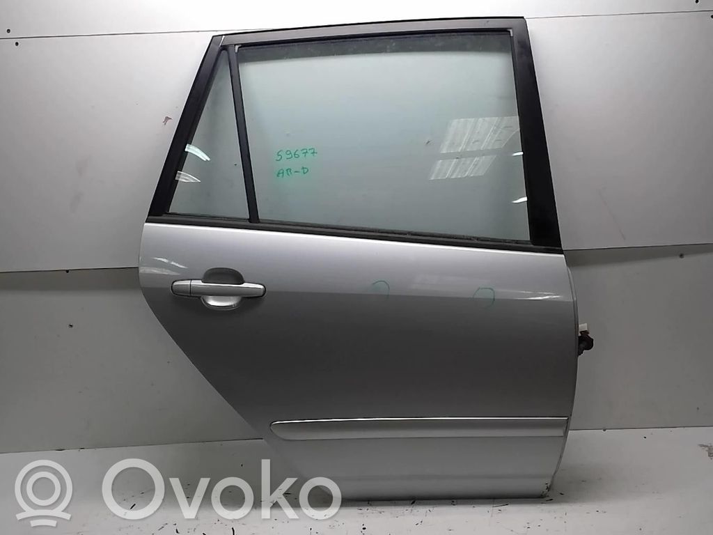 Toyota Corolla Verso E121 Puerta trasera 