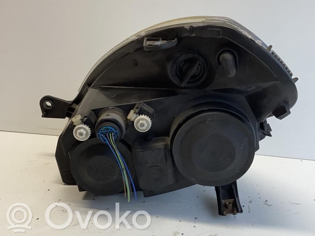 Scheinwerfer   0000051786653