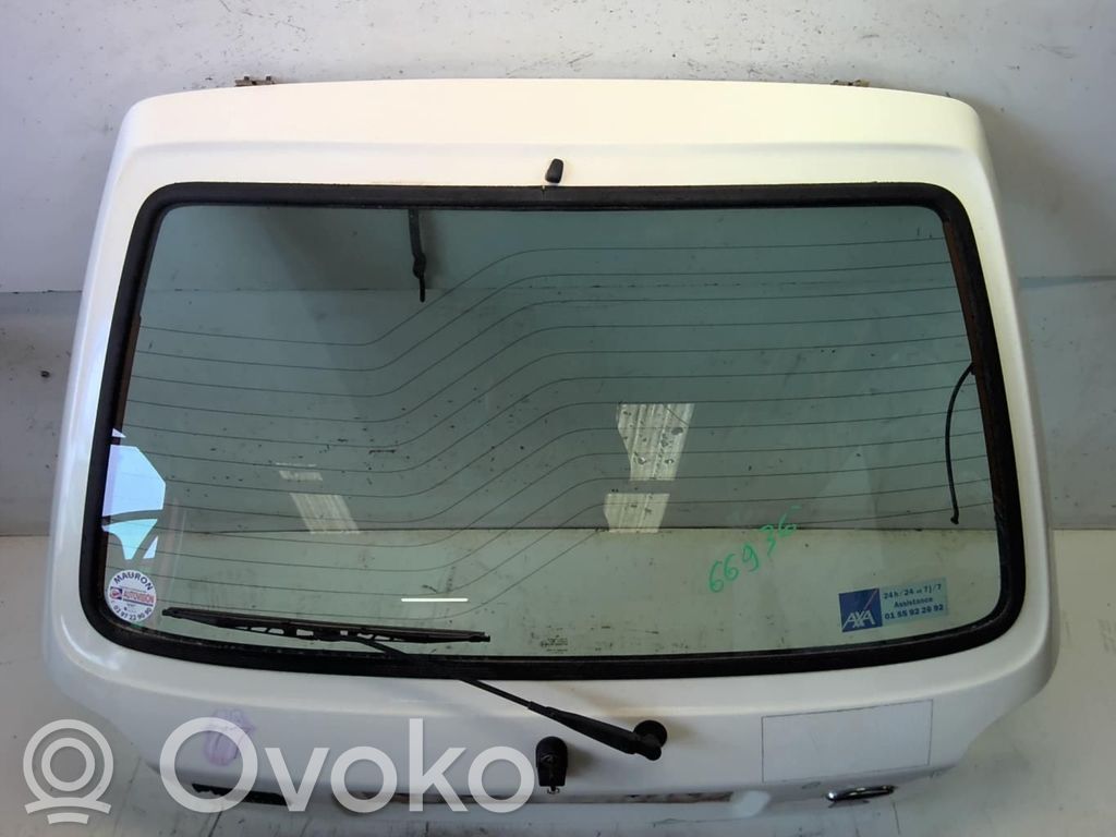 Ford Fiesta Tailgate/trunk/boot lid 
