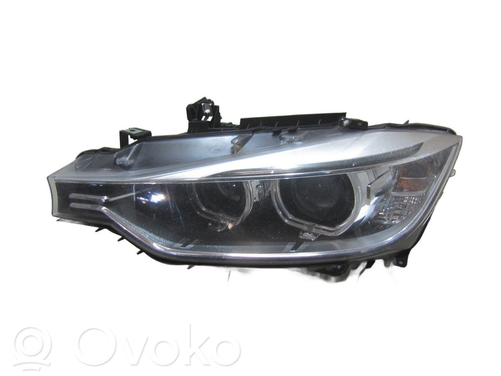 BMW 3 F30 F35 F31 Lampa przednia 