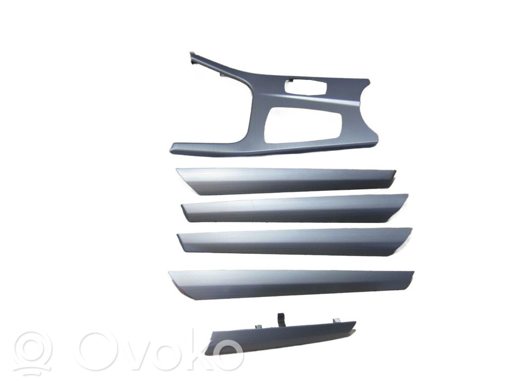 BMW X3 F25 Moldura protectora del altavoz central del panel 
