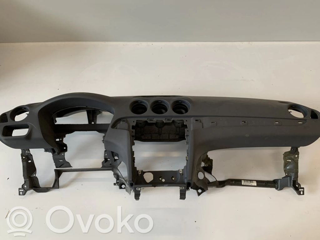 Ford S-MAX Panelis 