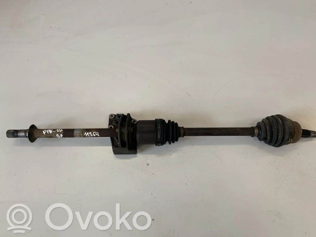 Opel Combo D Priekinis pusašis 