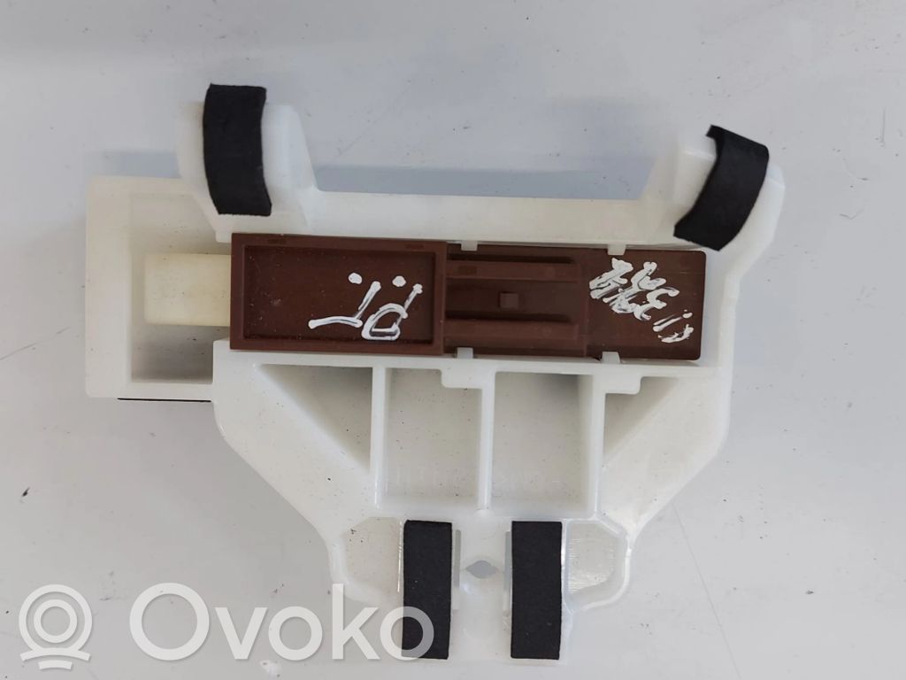 Toyota Avensis T270 Oro pagalvių smūgio daviklis 