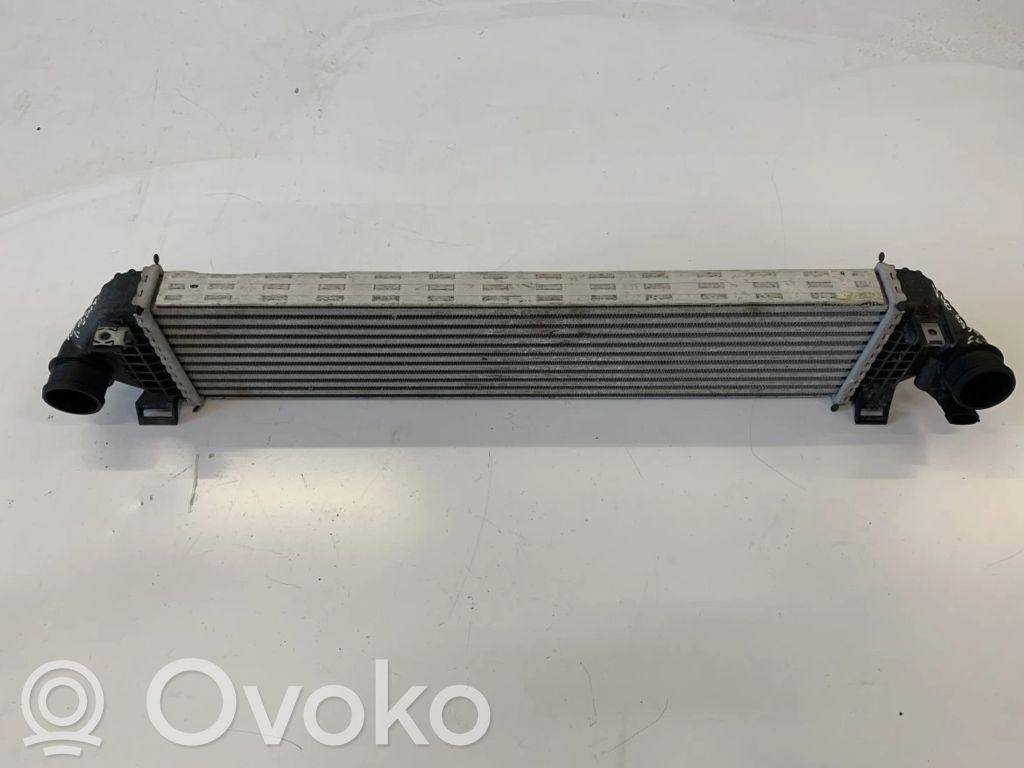 Volvo V40 Interkūlerio radiatorius 