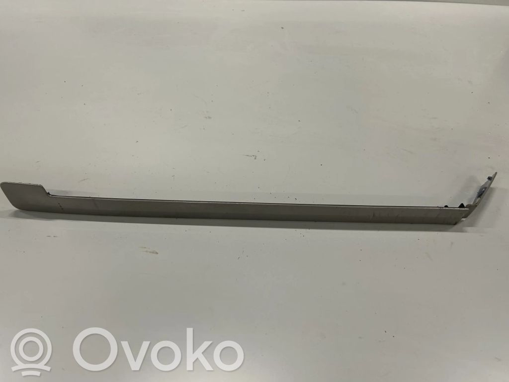 Citroen Berlingo Moldingas ant galinio sparno 
