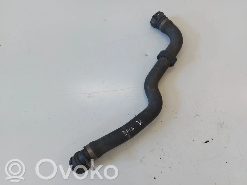 BMW 5 E39 Engine coolant pipe/hose 