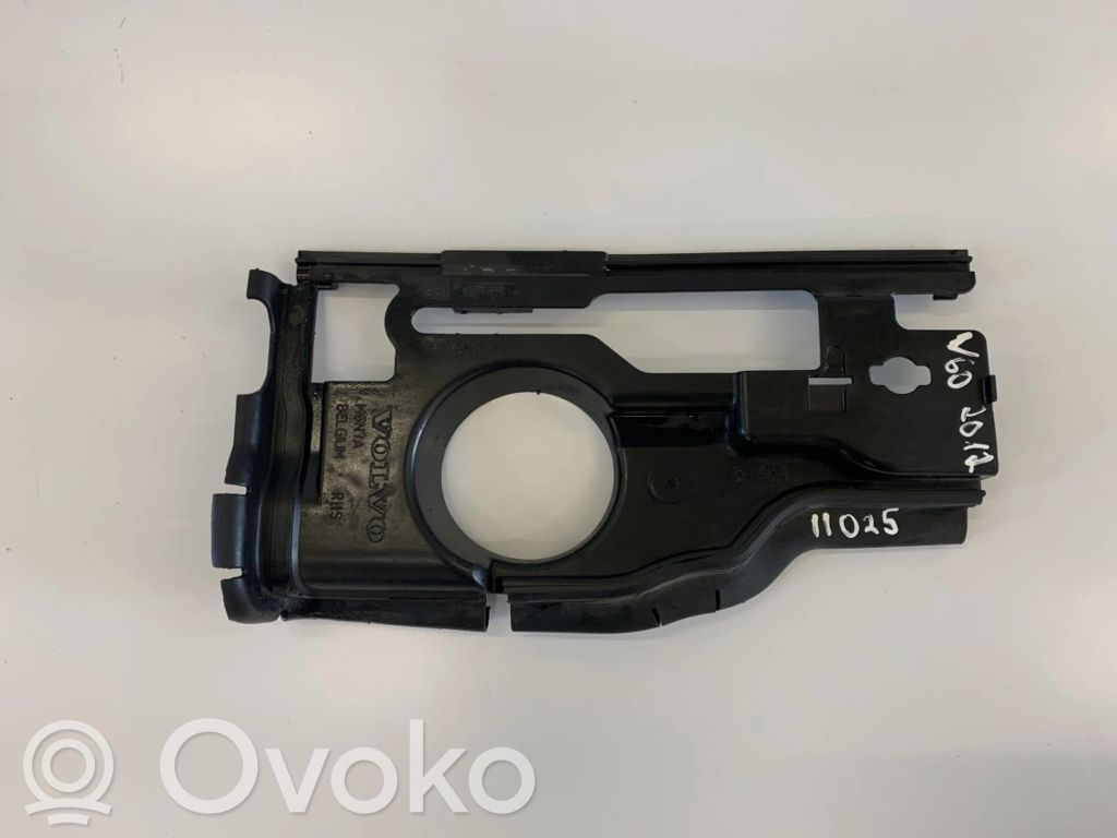 Volvo S60 Radiatoriaus oro nukreipėjas (-ai) 
