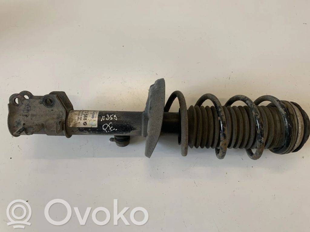 Opel Corsa D Etuiskunvaimennin 