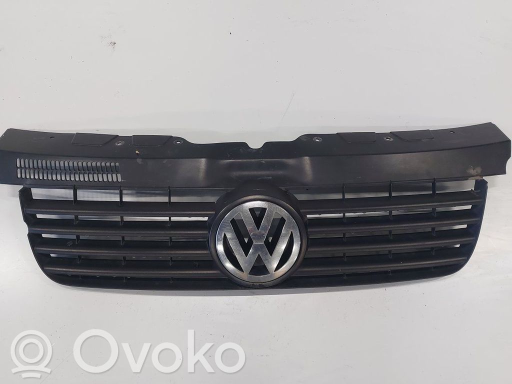 Volkswagen Transporter - Caravelle T5 Front grill 