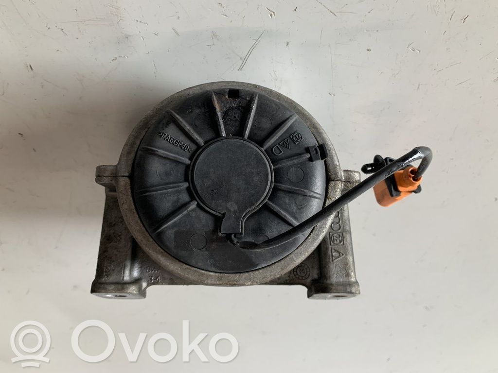 Audi A4 S4 B8 8K Engine mount bracket 