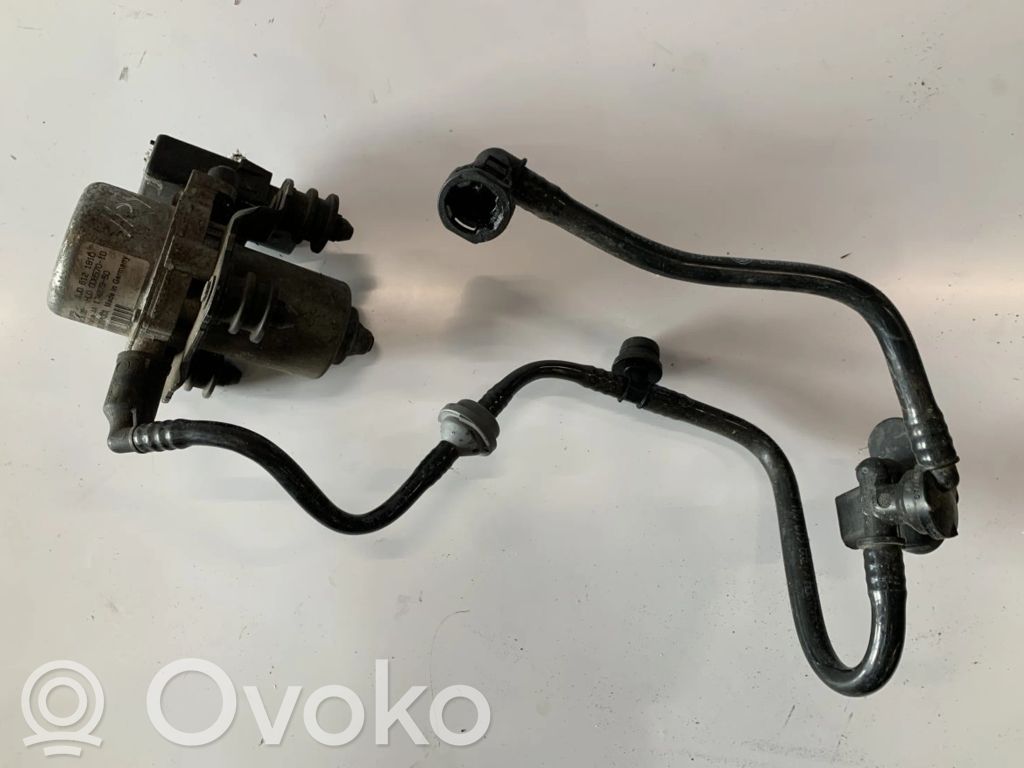 Volkswagen PASSAT B7 Bomba de freno 