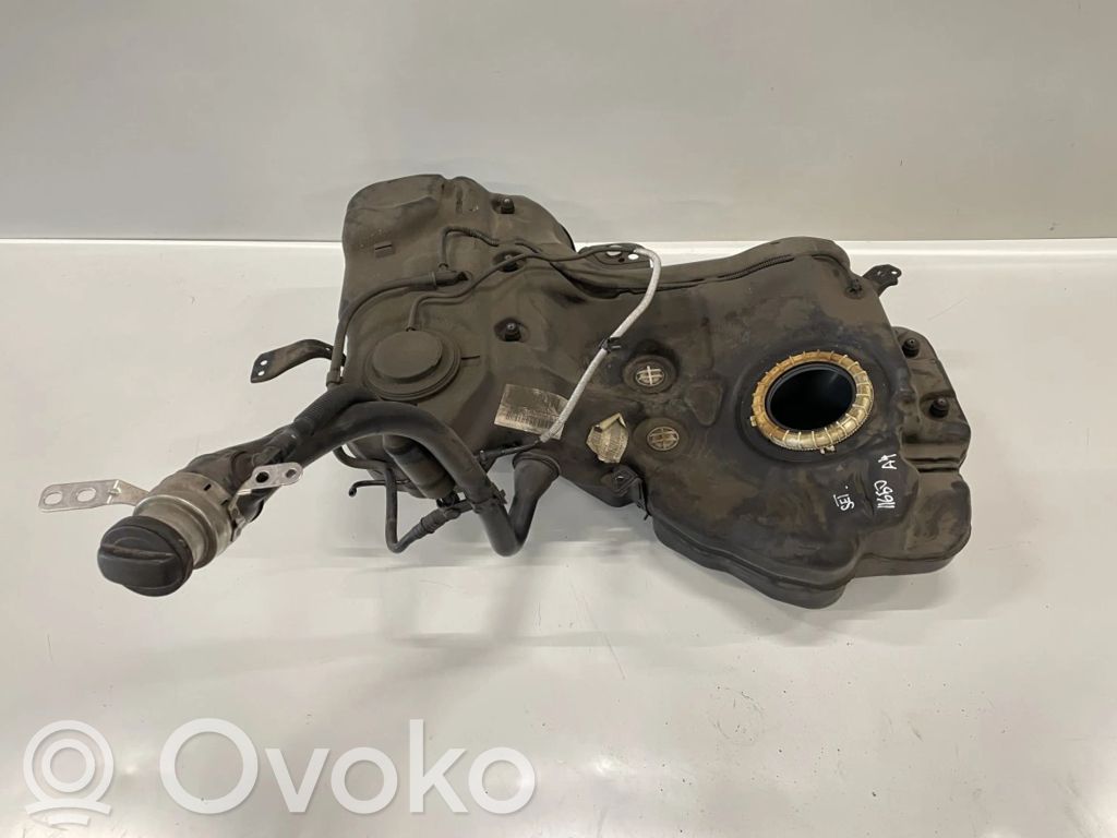 Audi A4 S4 B8 8K Zbiornik paliwa 