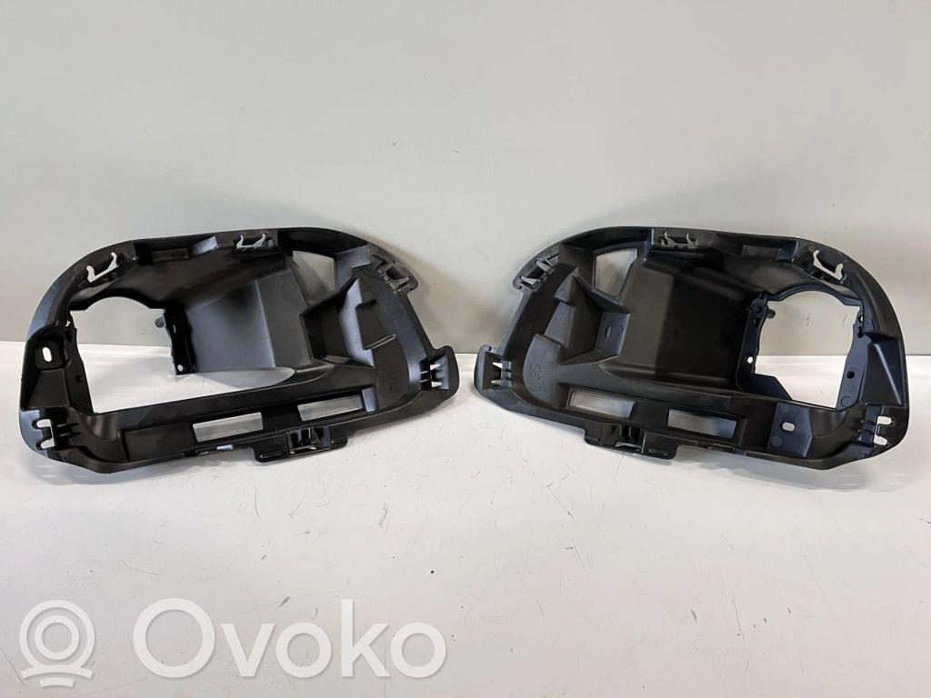 Citroen Berlingo Sumuvalojen kiinnike 