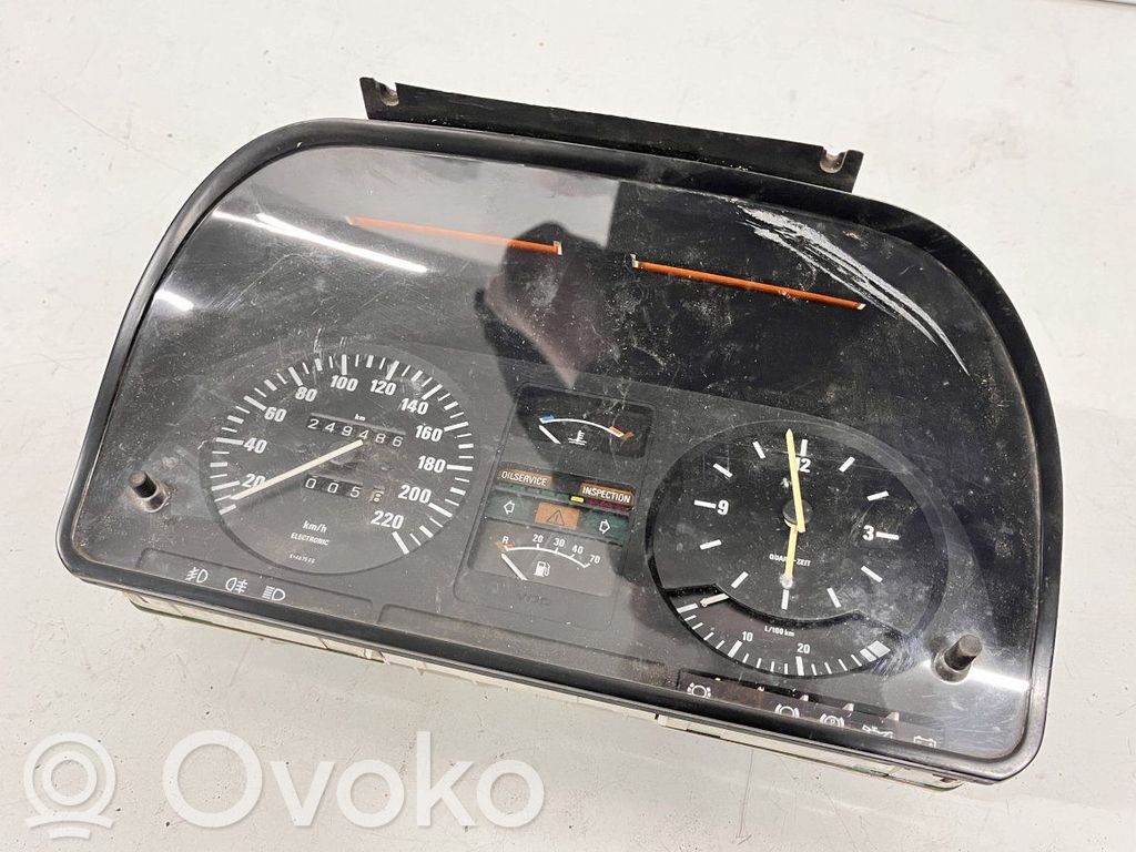 BMW 5 E28 Speedometer (instrument cluster) 