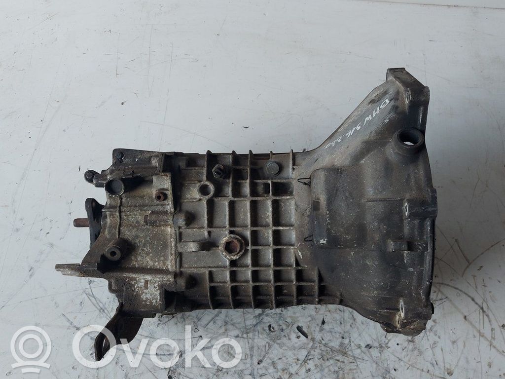 Manual 5 speed gearbox